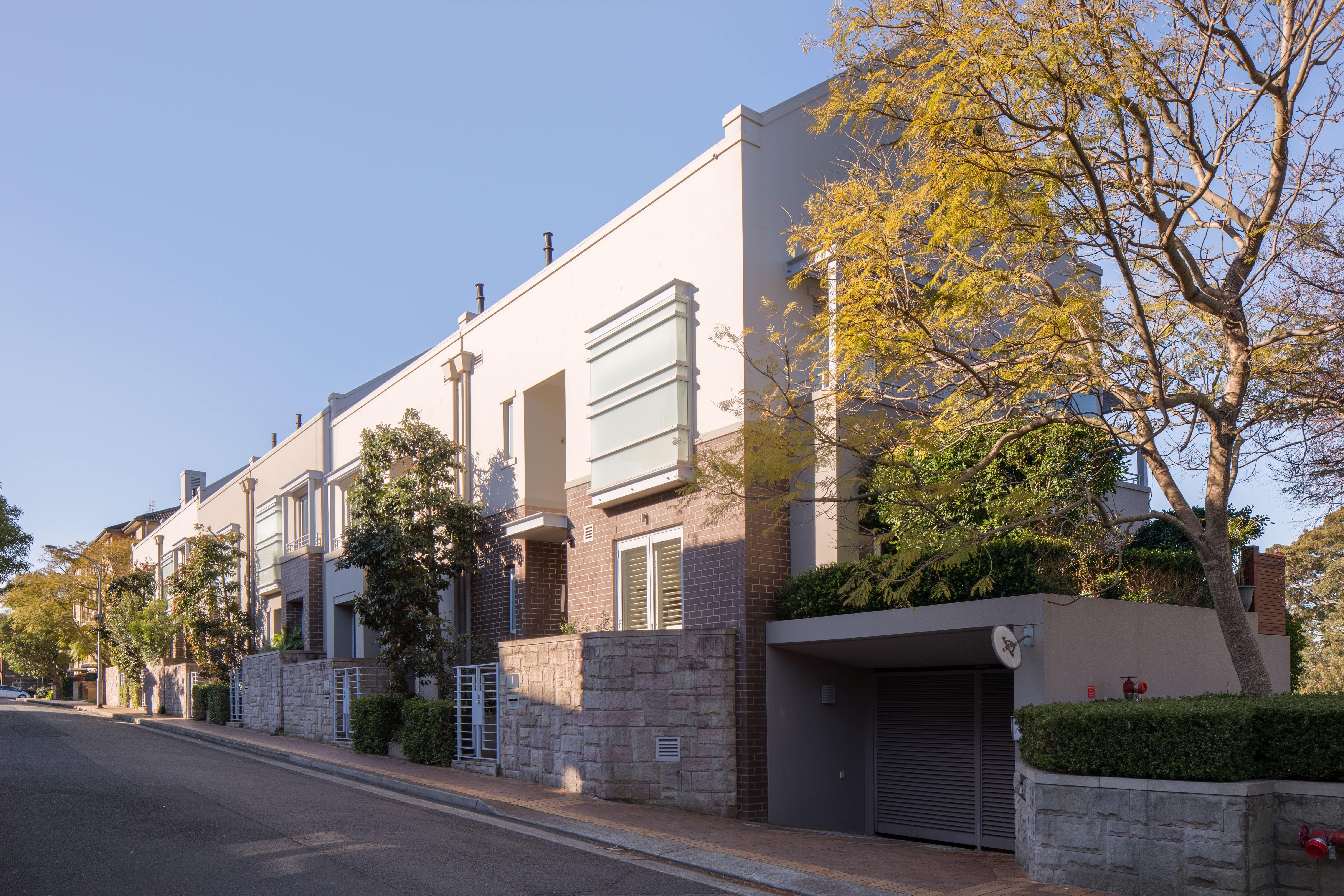 completed 2006. winner 2007 Mosman Council design awards.